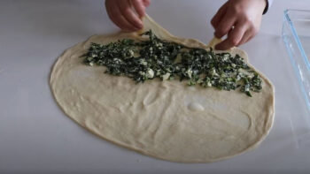 İnanılmaz Ekonomik Geriye Kalmayan Ispanaklı Börek Tarifi