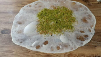 Yıllardır Hiç Şaşırtmayan Fıstıklı İkramlık Tarifi