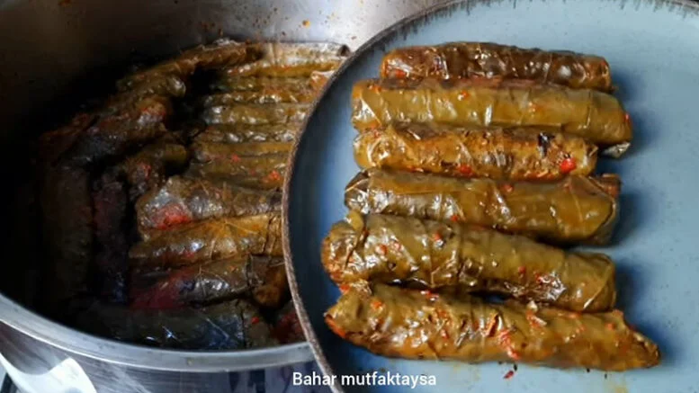 40 Yıllık Anne Tarifinden Buzluk Sarması Tarifi 2