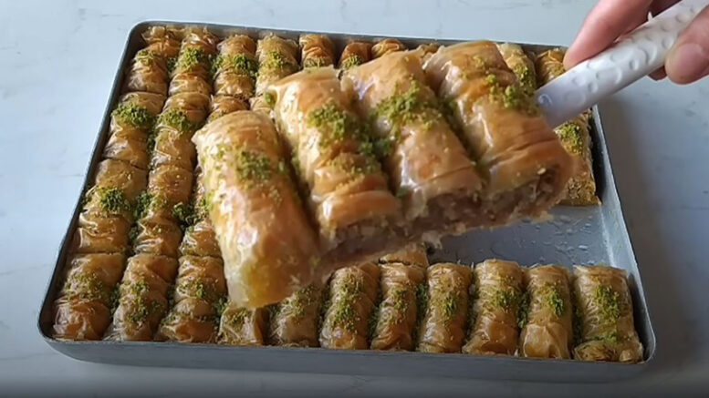 Dakikada Hazır Burma Baklava Tarifi 2