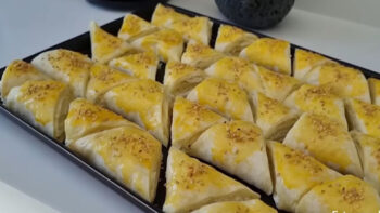 Nişasta Püf Noktası İle Kayları Tek Tek Sayılan Börek Tarifi