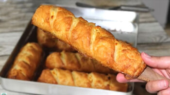 Oklava Merdaneyi Attıran Çıtırın Çıtırı Börek Tarifi