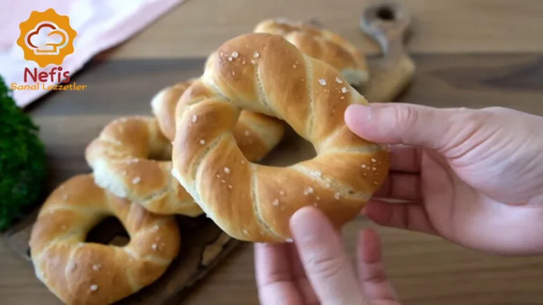 Şok Sırrı Buzlu Suda İnanılmaz Simit Tarifi 2