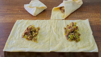 Sosu ve İç Malzemesi Sayesinde Nefis Börek Tarifi