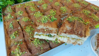 Tam Kıvamında Sütlü Kakaolu Baklava Tarifi