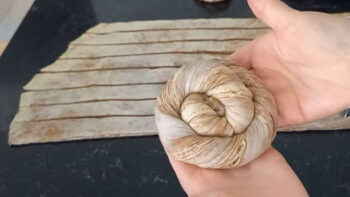 Yöntemi Sayesinde Bir Çırpıda Hazırlanan Çörek Tarifi