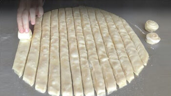 100 Yıllık Yöntemle Yapılan Müthiş Börek Tarifi