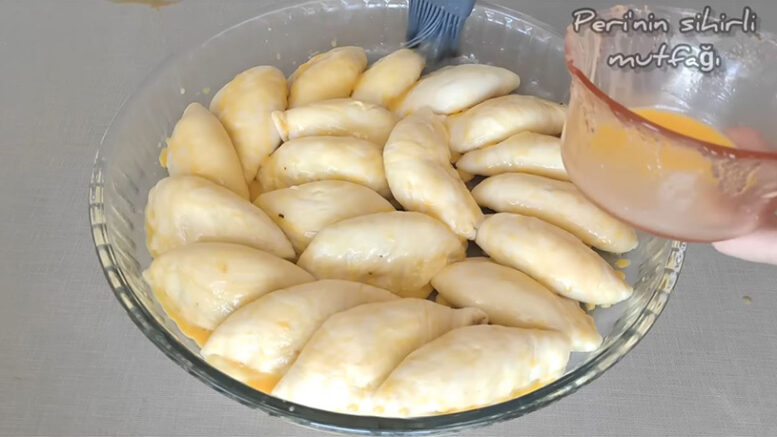 Ayrıntıları Sır Gibi Saklanan Kokusu Mest Eden Börek Tarifi 2
