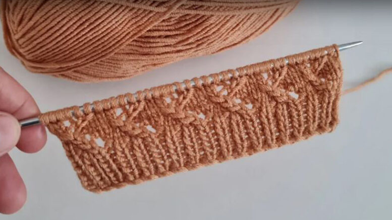 Ajurlu Örgülerin En İddialısı Yelek Modeli