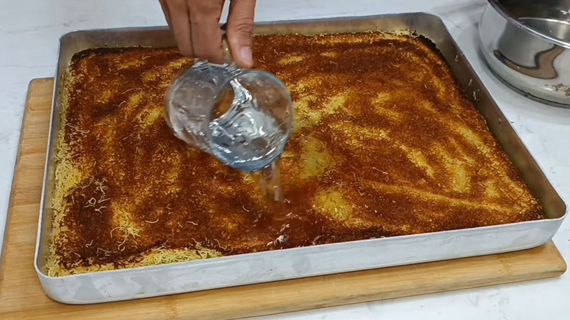 Öyle Kolay 5 Dakikada Fırında Şerbetli Kada 1yıf Tatlısı