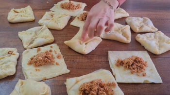 Verilen Siparişte En Çok Tercih Edilen Börek Çörek Tarifi