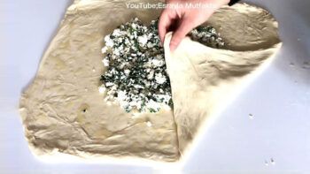 Tam 40 Katlı Zahmetsiz Börek Tarifi
