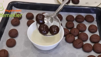 1 Tepsi Yediren Lezzet Bombası Islak Kek Tarifi