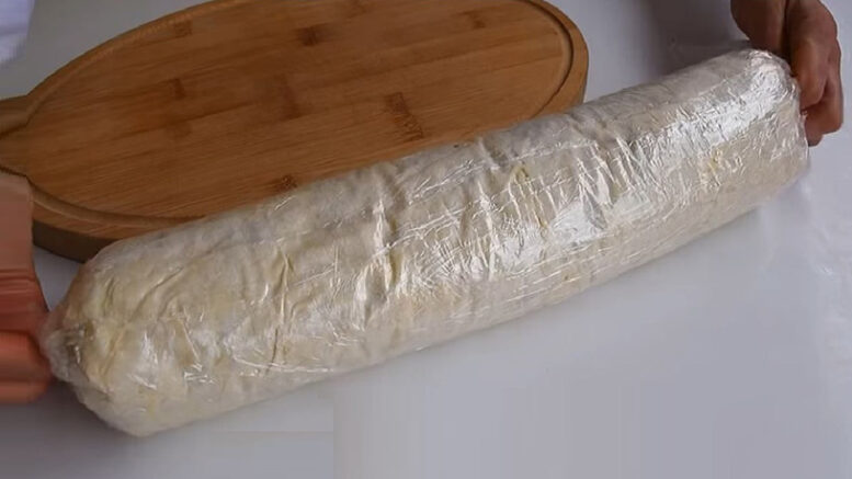 At Buzluğa Canın İsteyince Pişir Acil Durum Böreği Tarifi
