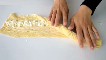 Bu Güne Kadar Sakladıkları Oklava Börek Tarifi