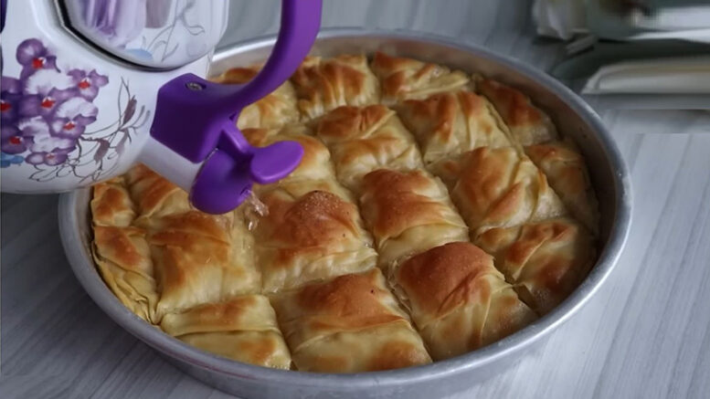 Çok Eski Yöntemli Sonucu Harika Börek Tarifi
