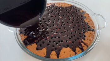 Pipet Sayesinde Havalı Ve Soslu Pasta Tarifi