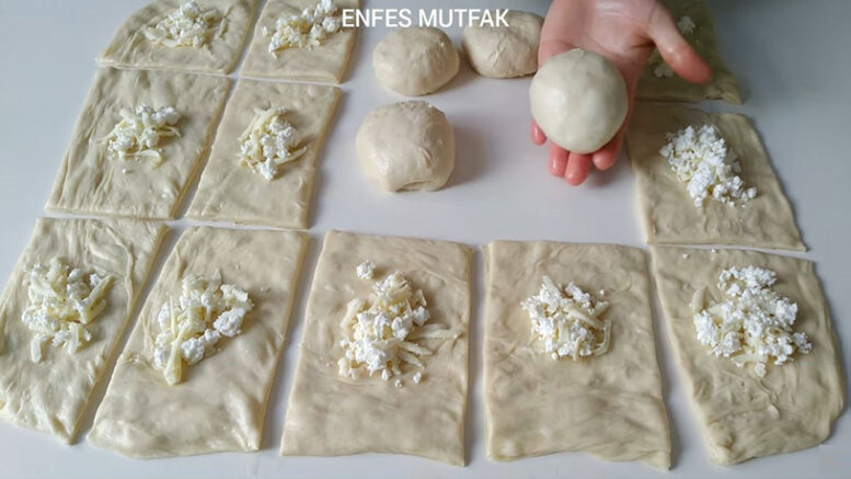 Tepsi Anında Biten Herkesin Bayıldığı Çörek Tarifi