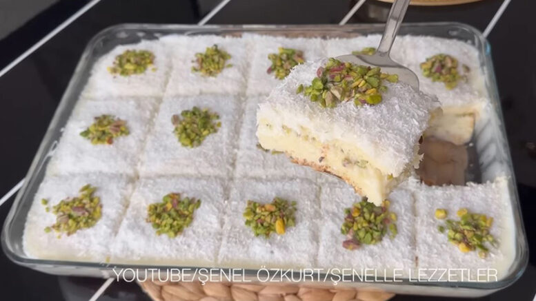 Damakları Şenlendiren Baklava Niyetine Kardelen Pasta Tarifi