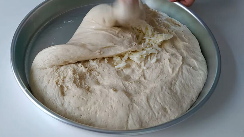 Tepsi Dolusu Çörek Gibi Poğaça Tarifi