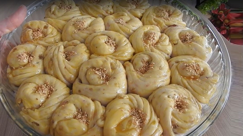 Bundan Lezzetlisi Olmaz Cevizli Soğanlı Poğaça Tarifi