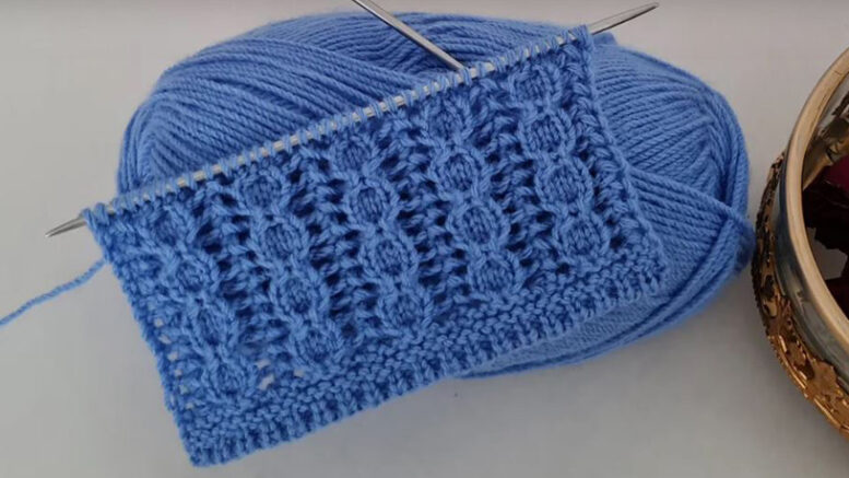 Hırkadan Süvetere Kadar Yakışan Yelek Modeli