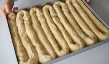 Hiç Hamur Açmamış Birinin Bile Yapabileceği Börek Tarifi