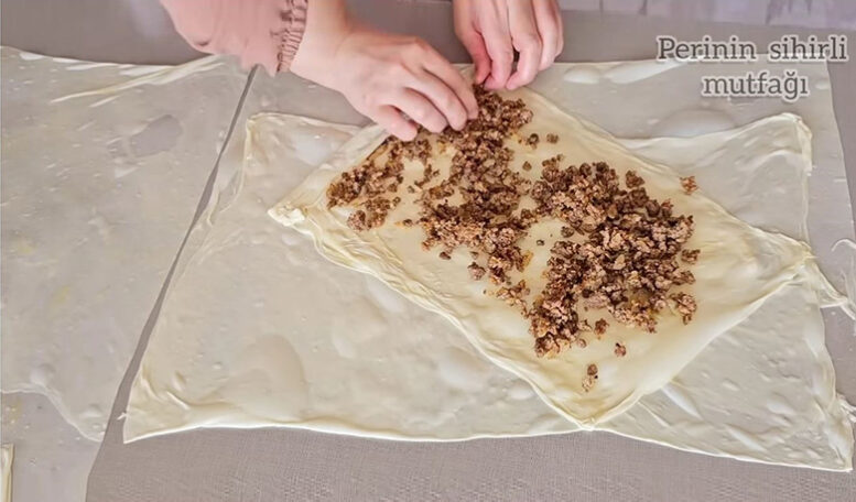 En Ünlü Börekçi Ustasından Gerçekten Nefis Çörek Tarifi