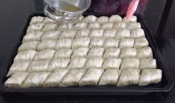 Yağ Gibi Açılan Bayramda En Çok Sorulan Baklava Tarifi