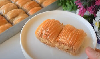 2 Yufkadan Hiç Zorlanmadan Yapılan Baklava Tarifi