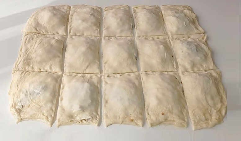 Boşa Uğraşmayın Ustalara Taş Çıkaran Börek Tarifi