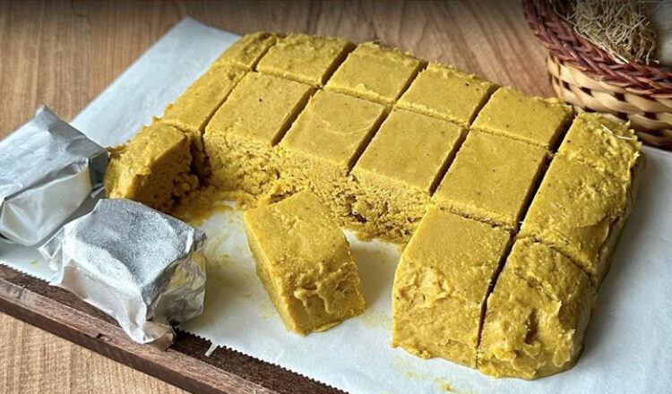 Kimyasal Olmadan Evde Gerçek Tavuk Bulyon Tarifi