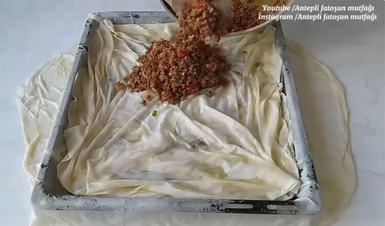 En Çok Sipariş Verilen Tepsi Böreği Tarifi