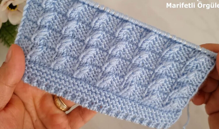 Süveterden Bereye Her Örgüye Yakışan Yelek Modeli