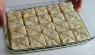4 Bezeden 40 Dilim Bayramlık Baklava Tarifi