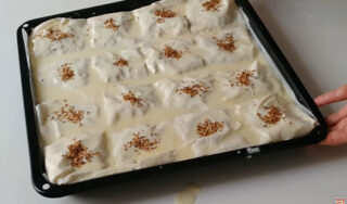 Gerçek El Açma Lezzetinde Soslu Börek Tarifi