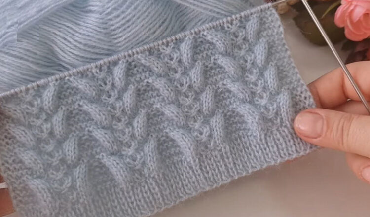 Kabartmalı Çok Zarif Yelek Modeli