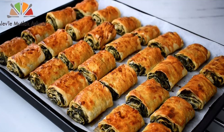 Buzlukta Olması Gereken Rulo Börek Tarifi - Renkli Hobi