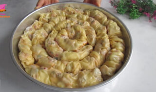 Müthiş Lezzette Burgulu İkramlık Patatesli Börek Tarifi
