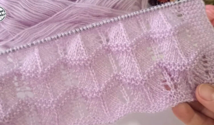 Kabartmalı Volanlı Hırka Ve Yelek Örneği