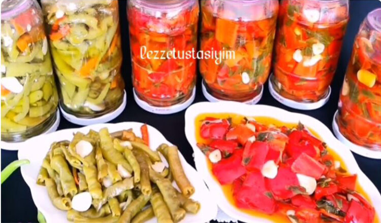 Sofralarda Aranan Biber Turşusu Tarifleri