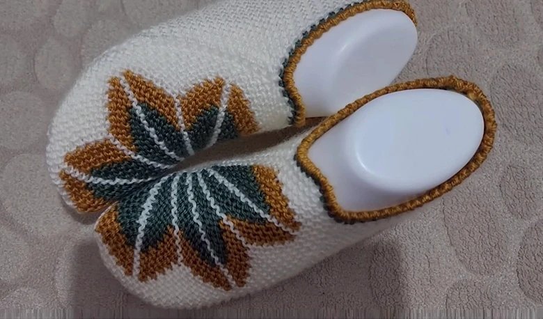 Çok Havalı Çeyizlik Yelpaze Patik Modeli 2