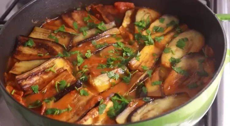 Etten Lezzetli Yaza Kışa Her Sofraya Pratik Yemek Tarifi