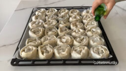 Dondurucuda Saklanan Sırrı Maden Suyu Olan Börek Tarifi