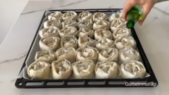 Dondurucuda Saklanan Sırrı Maden Suyu Olan Börek Tarifi