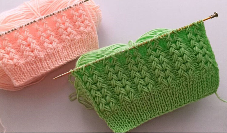 Şala Hırkaya Bereye Çok Yakışan Yelek Modeli