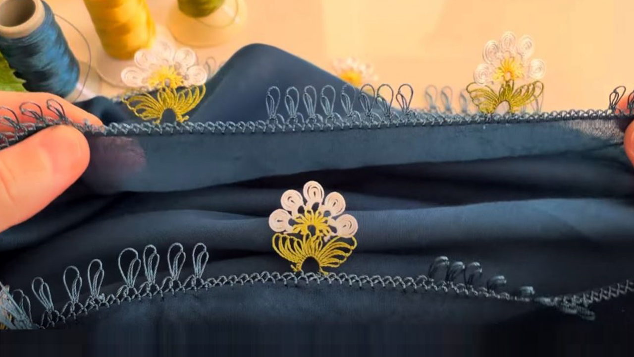 Dikkat Çeken Havalı Çiçekler İğne Oyası Modeli