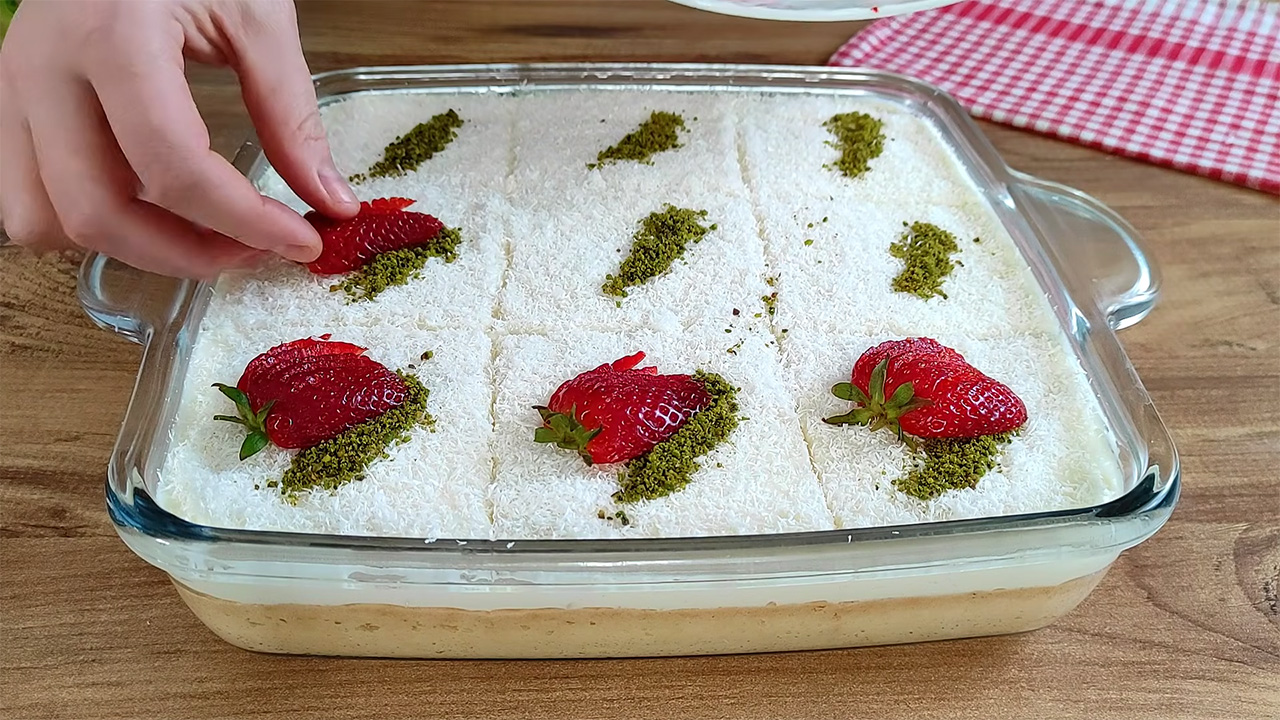 Bulut Kadar Hafif Gelin Pastası Tarifi 2