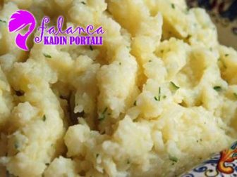 Bebek Yemekleri Peynirli Karnıbahar-Patates Püresi