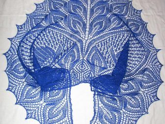 Hannelore shawl iki laleli sis orgu sal yapilisi